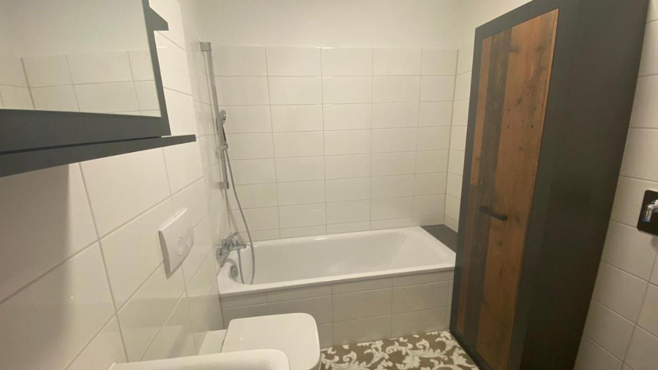 Moderne, Gemutliche Ferienwohnung Mainz Oberstadt Mit Wlan Und Parkplatz For Business And Family Екстериор снимка
